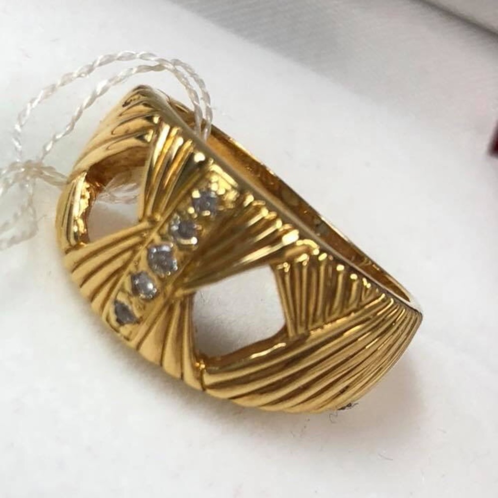 REAL 18k Gold with DIAMONDS